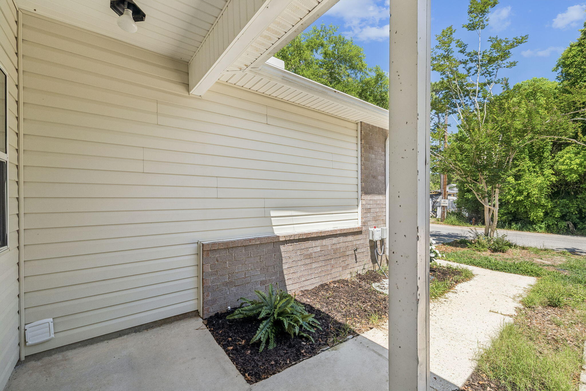 122 Dolphin Road, Unit 3 Mary Esther, FL 32569 - Photo 5 of 29 Array_122DolphinRd-20