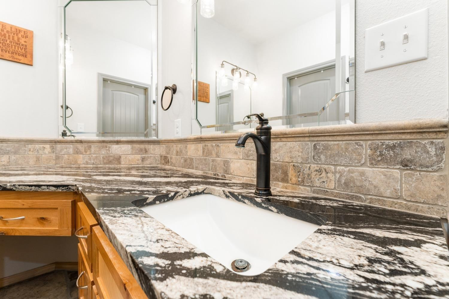 3 Jesse James Drive Lubbock, TX 79404 - Photo 11 of 35 Photo 11