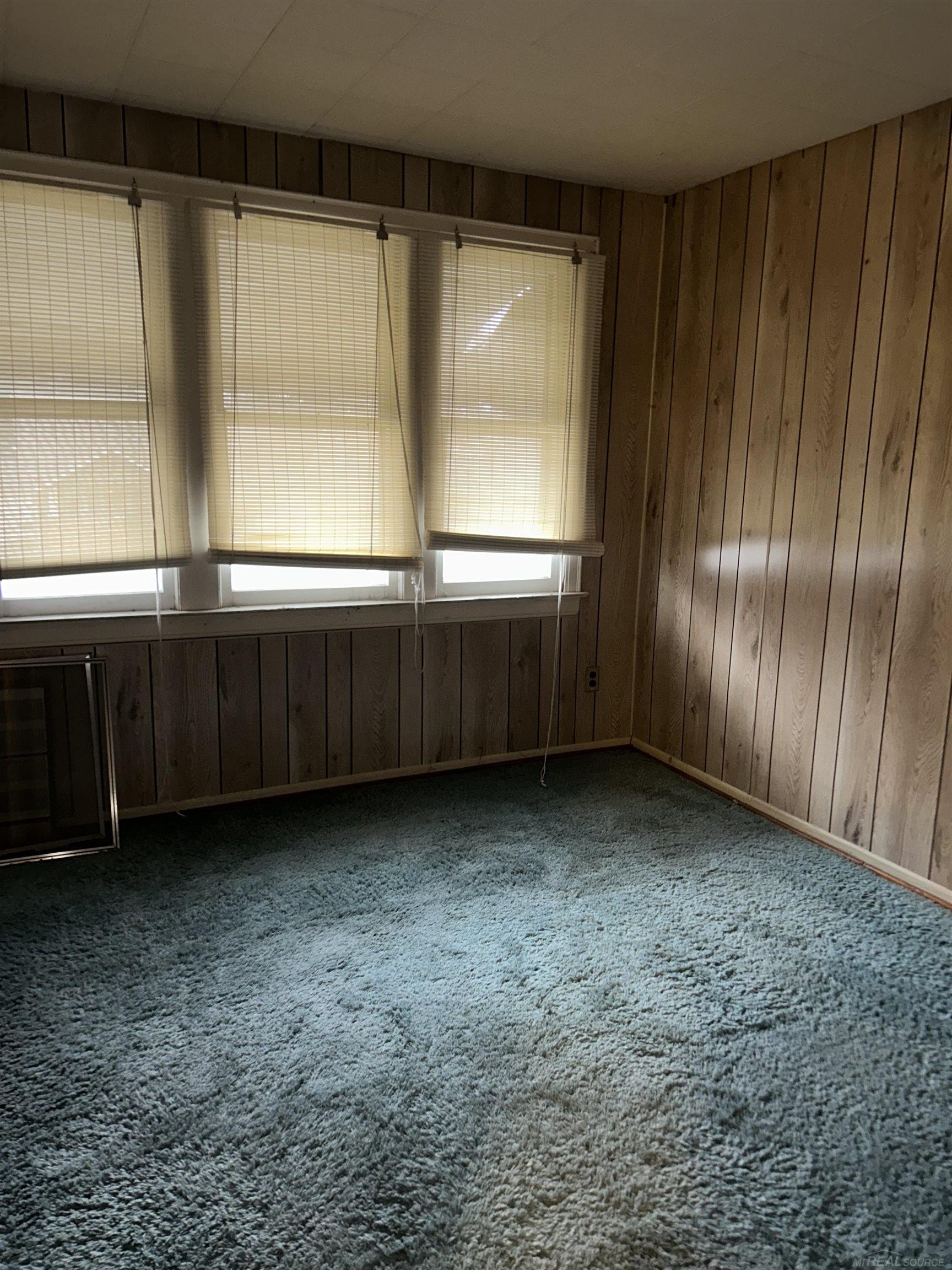 8260 Clinton River Road Sterling Heights, MI 48314 - Photo 20 of 29 50202777-4c1211f7-0ce4-4050-a581-10d2a73407f7.JPG