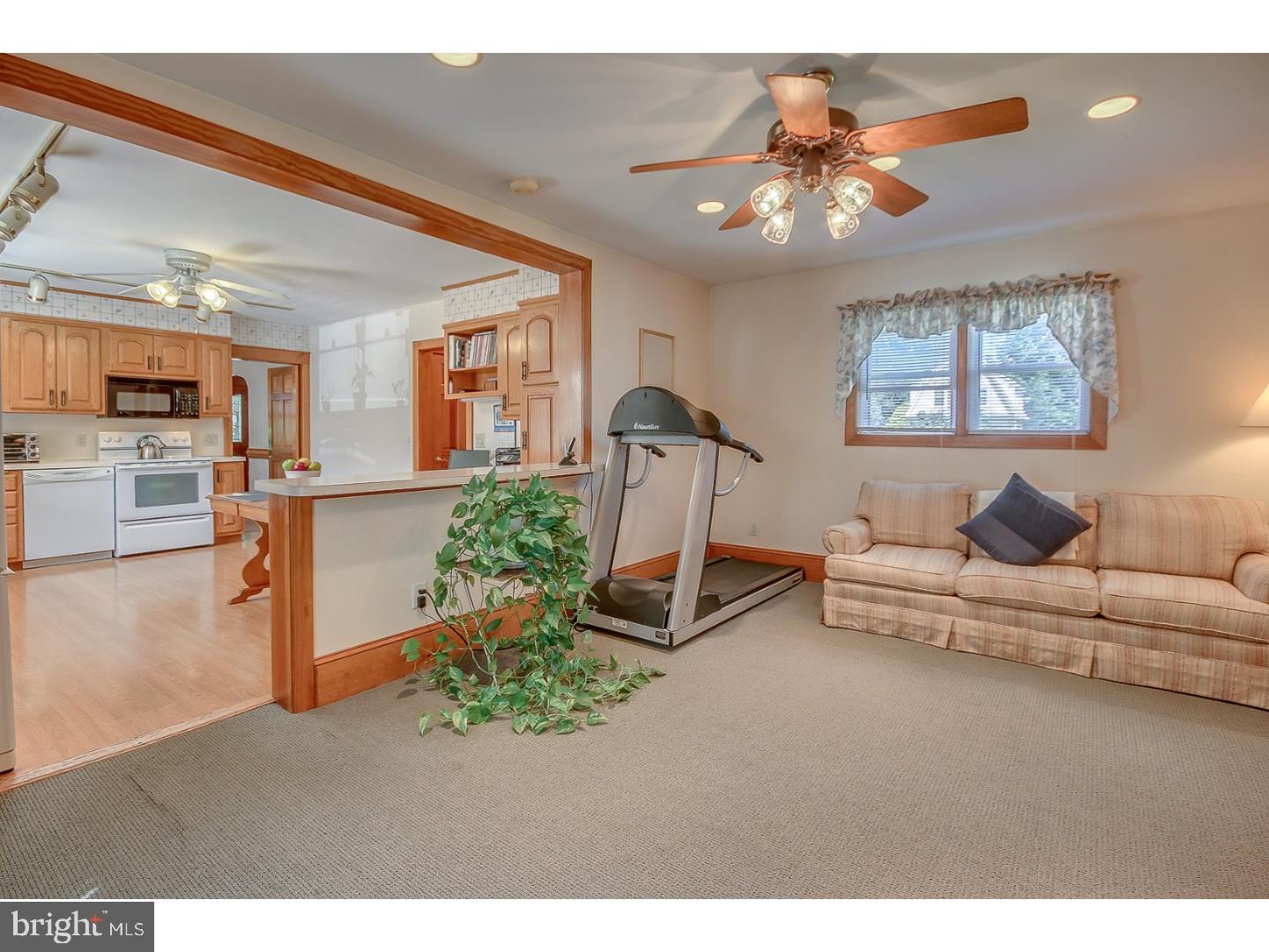 18 Ridley Avenue Aldan, PA 19018 - Photo 16 of 25 Family Room