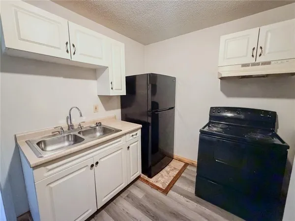 $1,000 | 548 Hansen Avenue, Unit 7, Lyndora, PA 16045