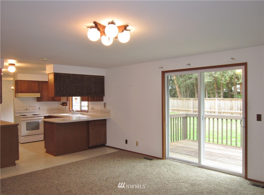 3722 Dana Road Bellingham, WA 98225 - Photo 11 of 18 Gallery Image 11