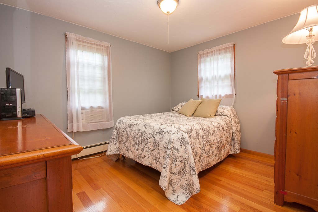 94 Edward Road Marshfield, MA 02050 - Photo 11 of 15 Gallery Image 11