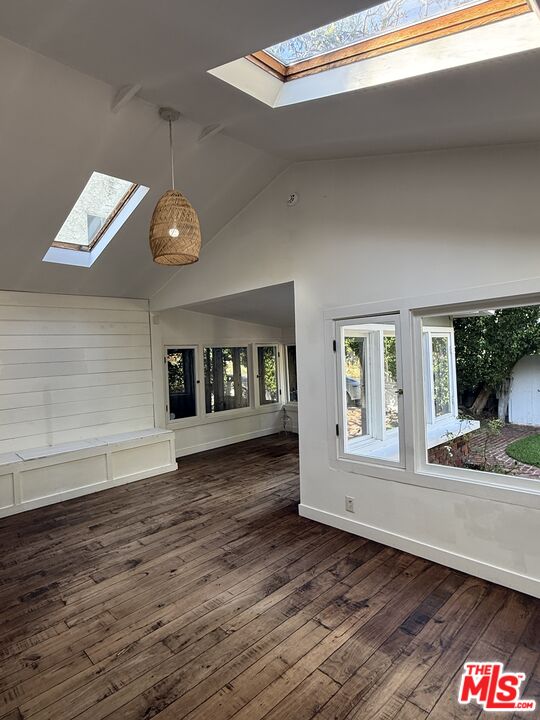3419 Strongs Drive Marina del Rey, CA 90292 - Photo 14 of 33 a view of an empty room with wooden floor and a window