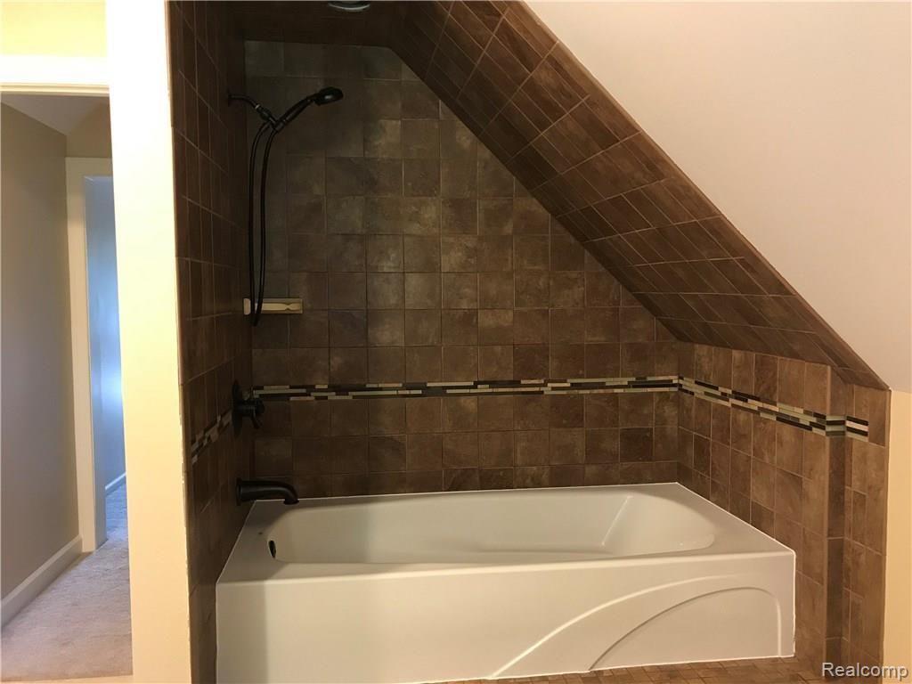 18636 Inkster Road Romulus, MI 48174 - Photo 19 of 32