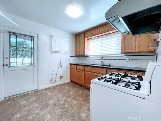 $3,195 | 15334 Orizaba Avenue, Paramount, CA 90723