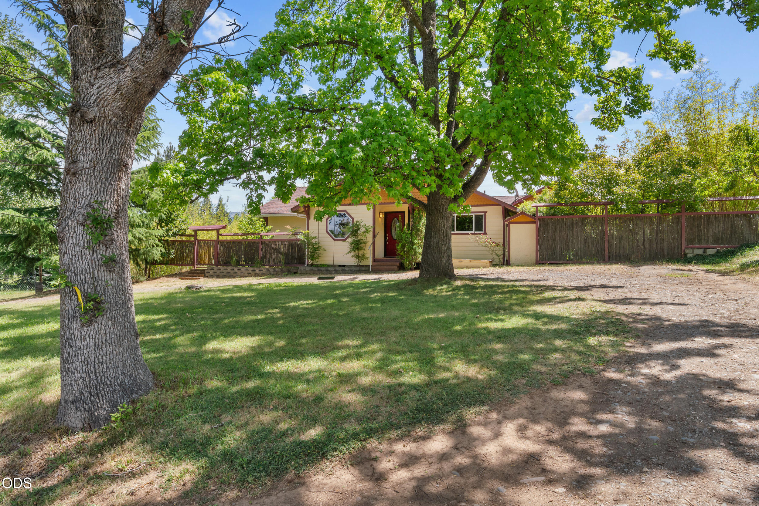 255 Carmen Road Talent, OR 97540 - Photo 33 of 56