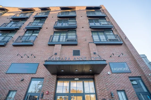 $3,200 | 1026 Stuyvesant Avenue, Unit 403, Union, NJ 07083