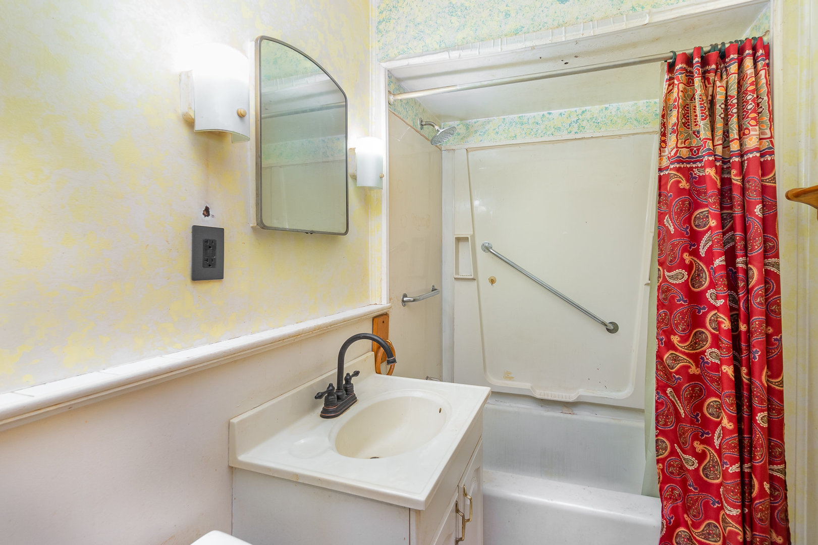 2936 Willow Road Homewood, IL 60430 - Photo 17 of 26 a bathroom with a sink and a mirror