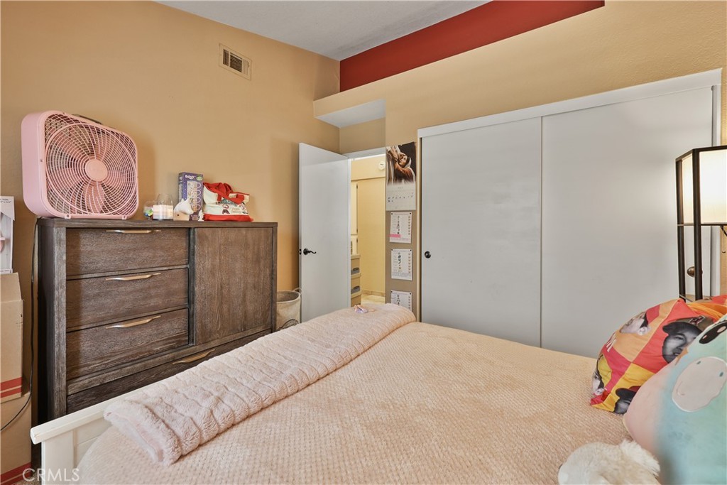 9195 Stone Canyon Road Corona, CA 92883 - Photo 15 of 31