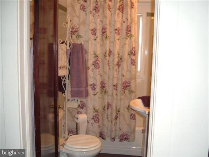 25323 Highfield Road Cascade, MD 21719 - Photo 11 of 14 Bath #2