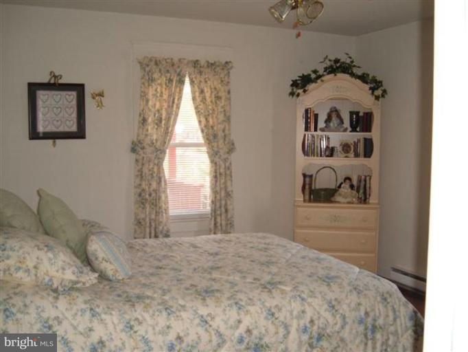 25323 Highfield Road Cascade, MD 21719 - Photo 13 of 14 Bedroom #2