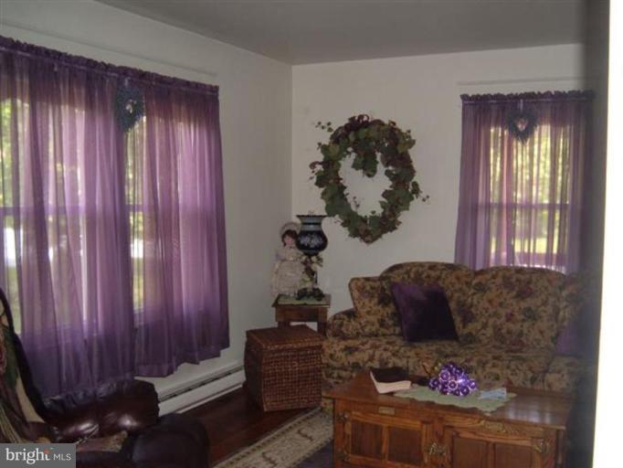 25323 Highfield Road Cascade, MD 21719 - Photo 8 of 14 Living Room #2