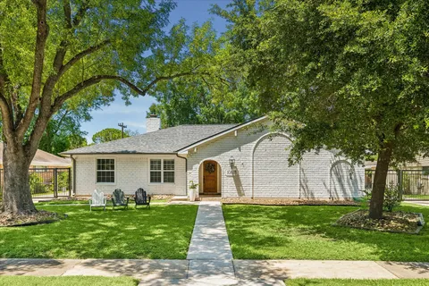 $669,000 | 10618 Bordley Drive, Houston, TX 77042