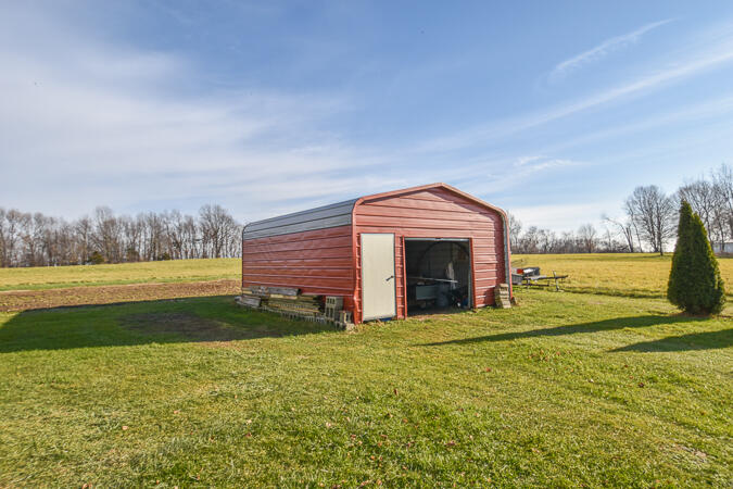 275 Maple Road Quincy, MI 49082 - Photo 32 of 37 DSC_0371
