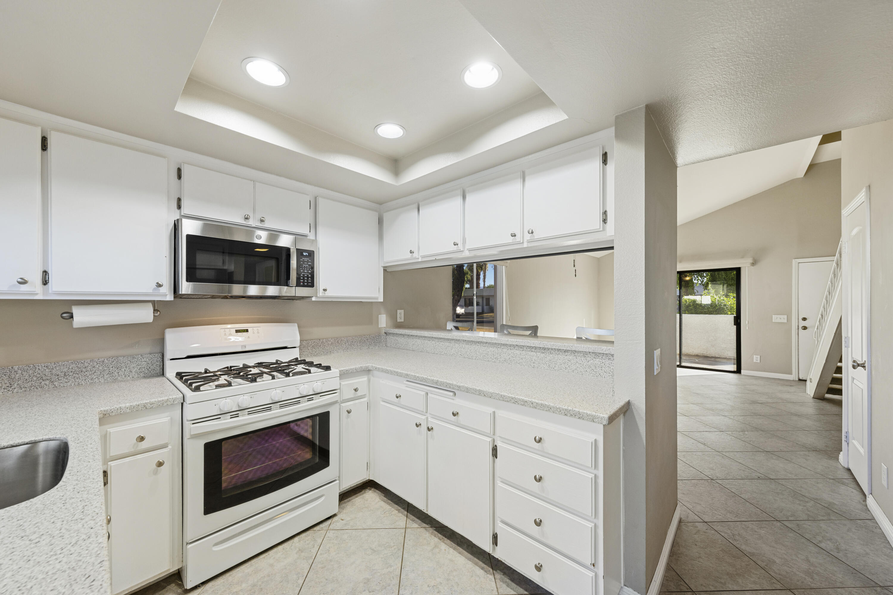 34341 Denise Way Rancho Mirage, CA 92270 - Photo 10 of 29 14