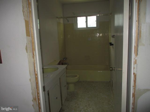 8228 Brattle Road Baltimore, MD 21208 - Photo 14 of 24 Bath