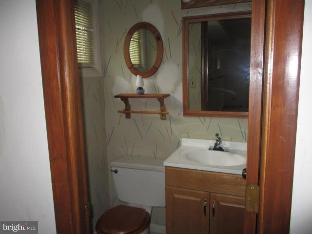 8228 Brattle Road Baltimore, MD 21208 - Photo 17 of 24 Bath