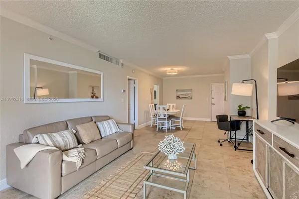 $2,700 | 2501 South Ocean Drive, Unit 316, Hollywood, FL 33019