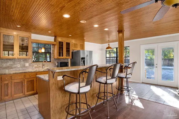 $2,100 | 525 Lakewood Road, Pensacola, FL 32507