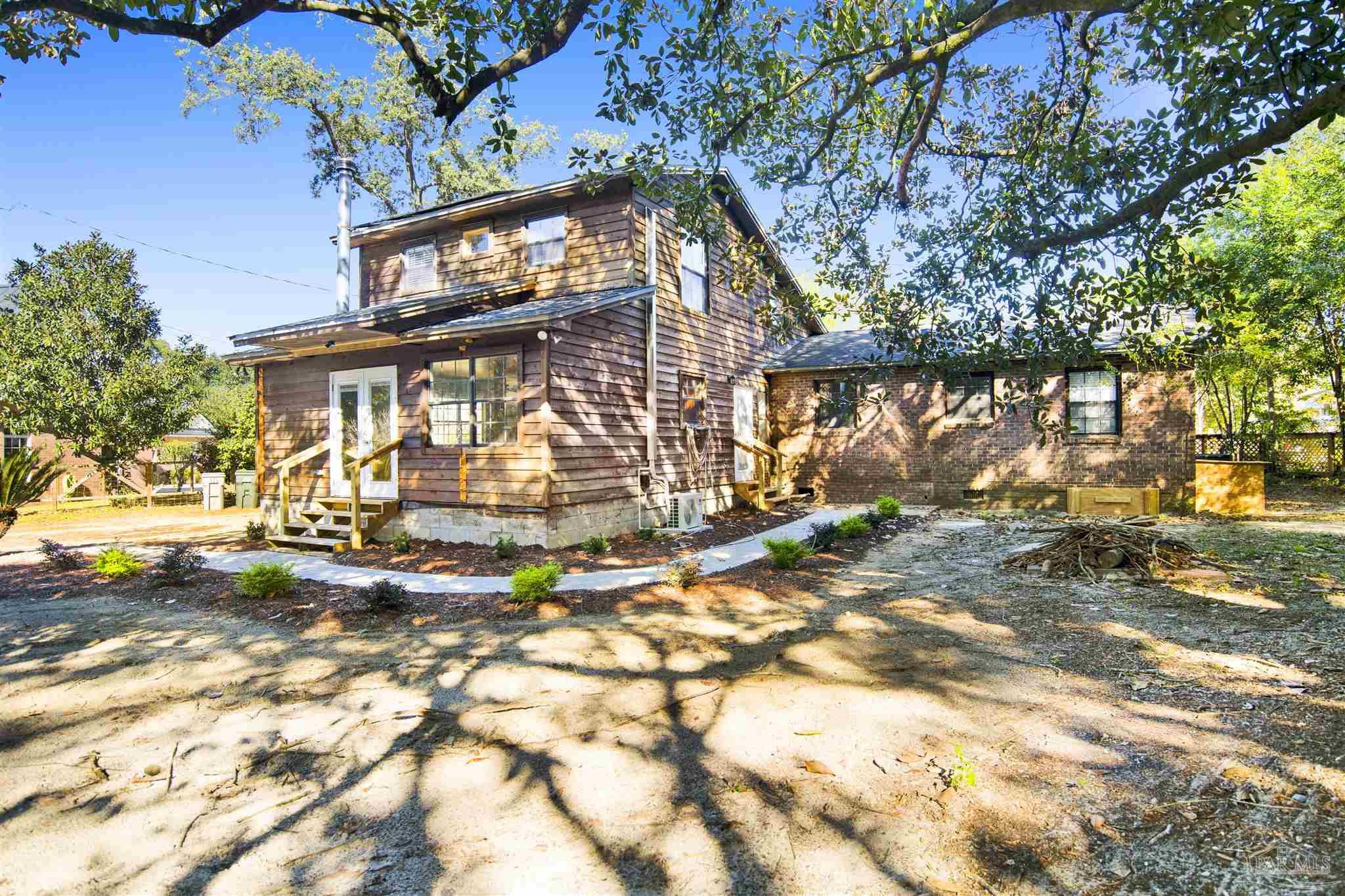 525 Lakewood Road Pensacola, FL 32507 - Photo 3 of 36