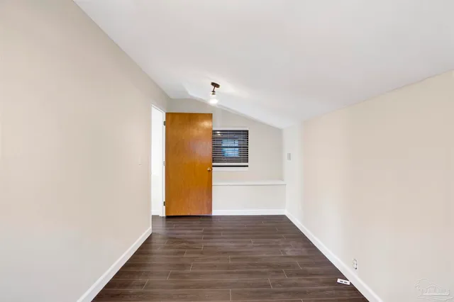 $2,300 | 525 Lakewood Road, Pensacola, FL 32507