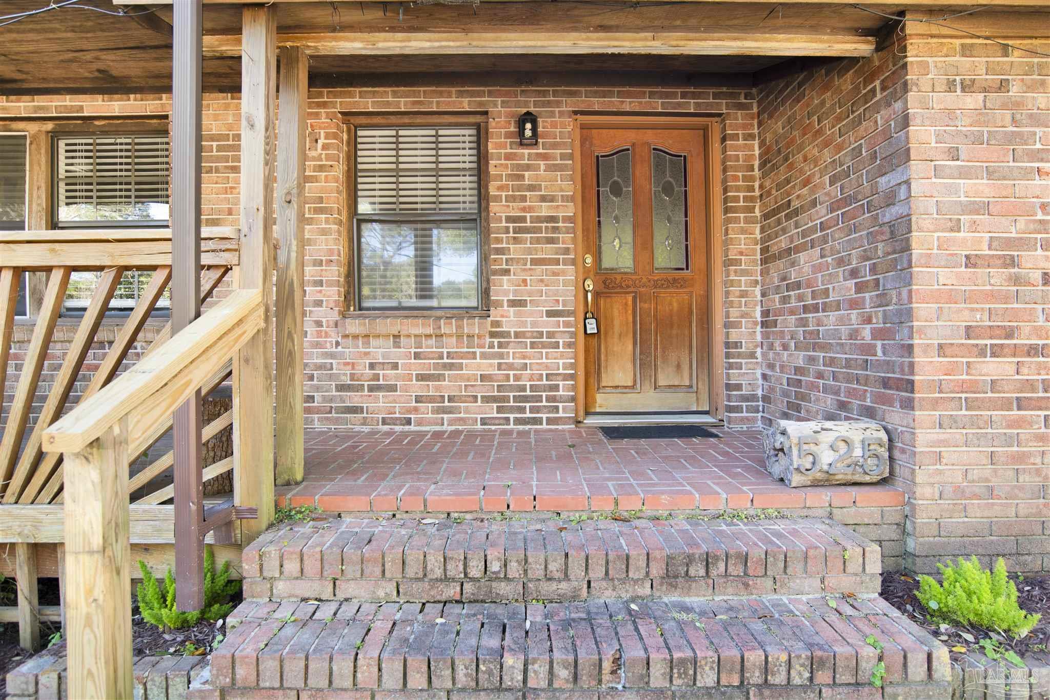 525 Lakewood Road Pensacola, FL 32507 - Photo 4 of 36