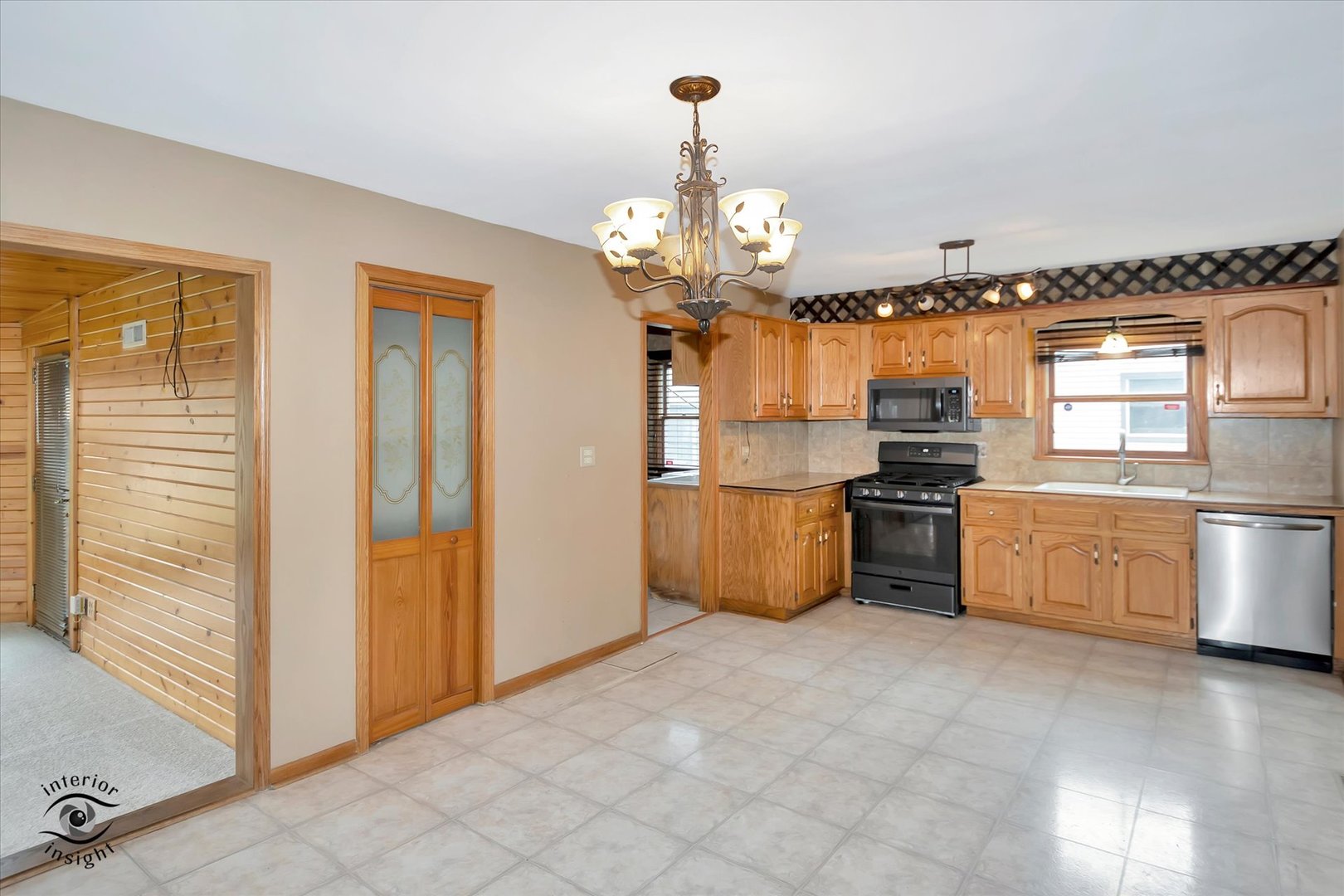 10937 Oak Avenue Chicago Ridge, IL 60415 - Photo 7 of 35 Gallery Image 7