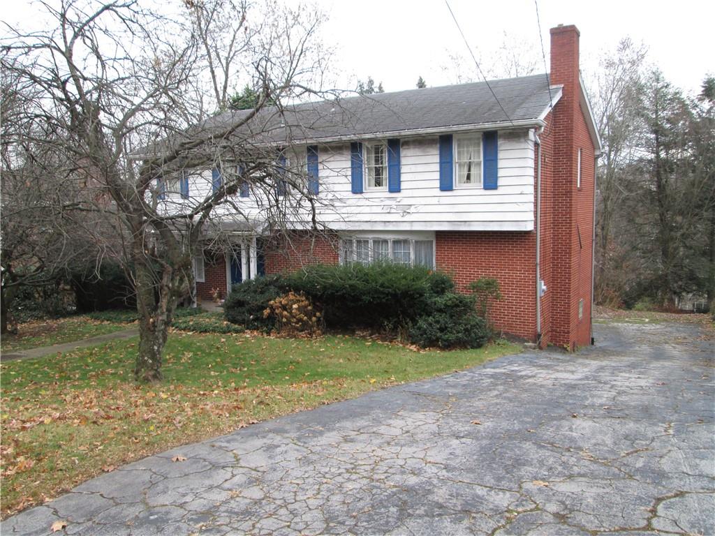256 Connecting Road Pittsburgh, PA 15228 - Photo 2 of 25 Gallery Image 2