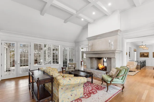 $4,750,000 | 325 Highcroft Lane, Wayzata, MN 55391