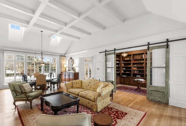 $4,750,000 | 325 Highcroft Lane, Wayzata, MN 55391