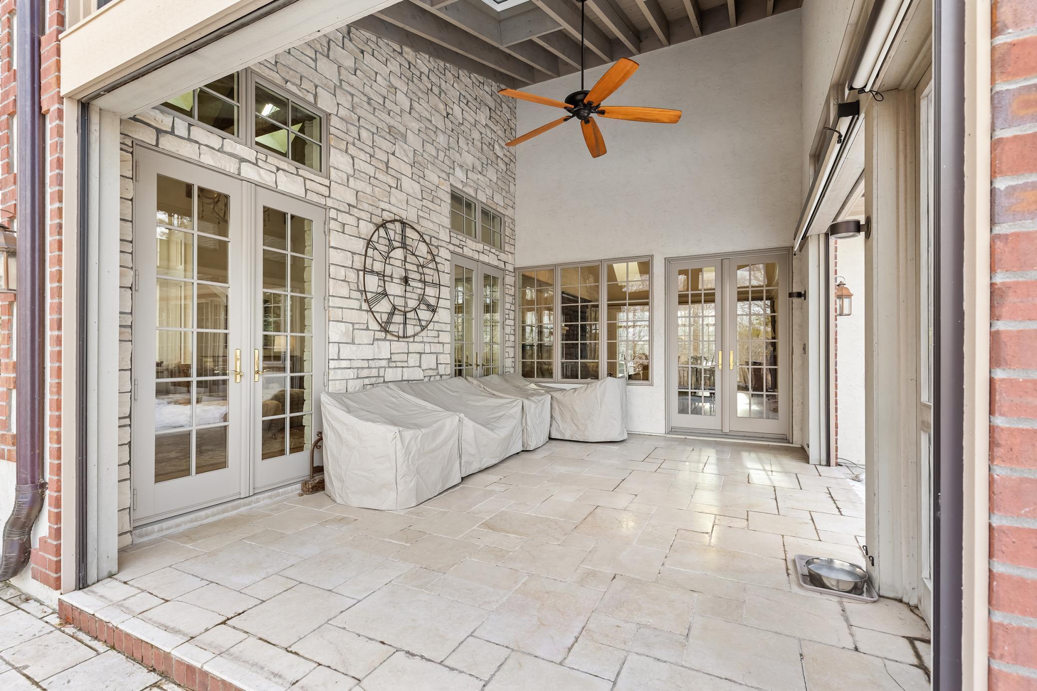 325 Highcroft Lane Wayzata, MN 55391 - Photo 24 of 45