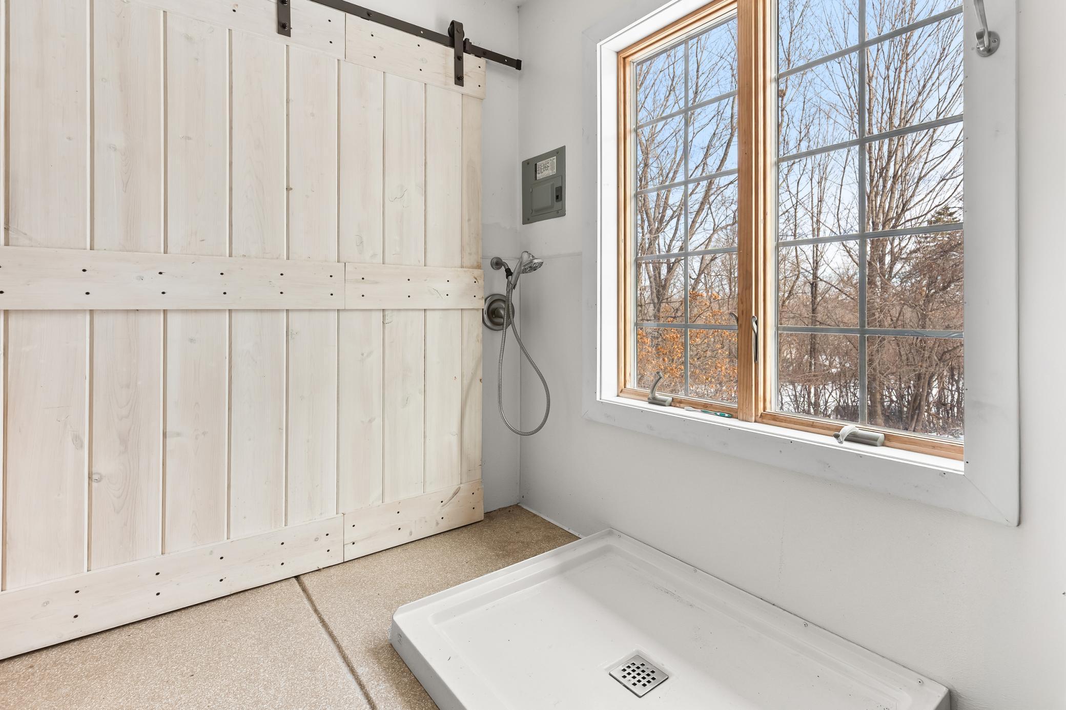 325 Highcroft Lane Wayzata, MN 55391 - Photo 29 of 45