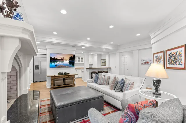 $4,750,000 | 325 Highcroft Lane, Wayzata, MN 55391