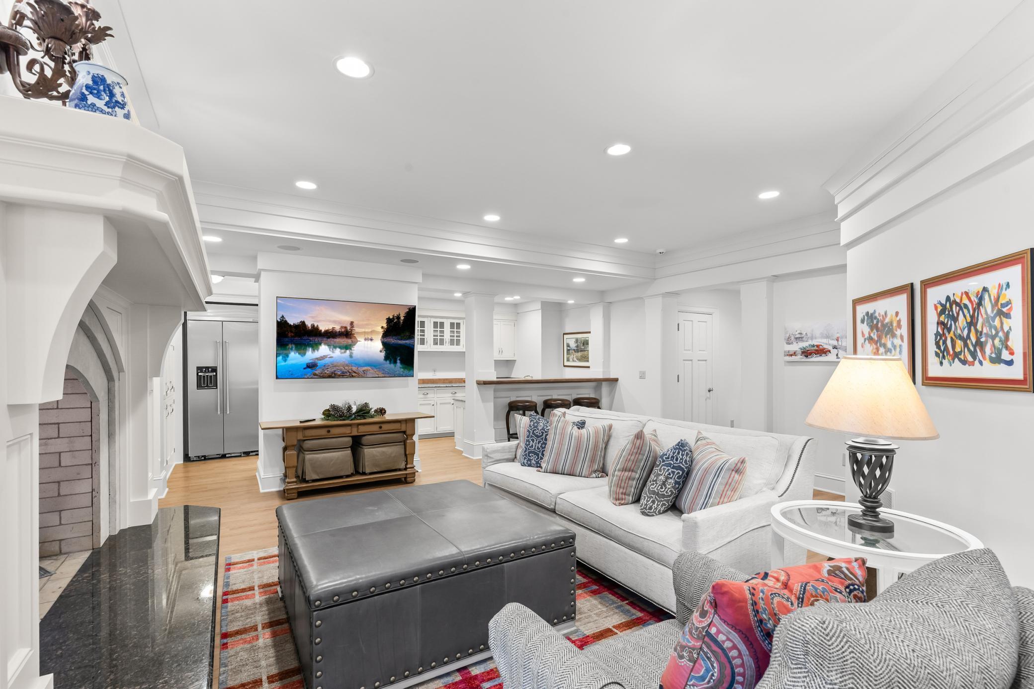 325 Highcroft Lane Wayzata, MN 55391 - Photo 31 of 45