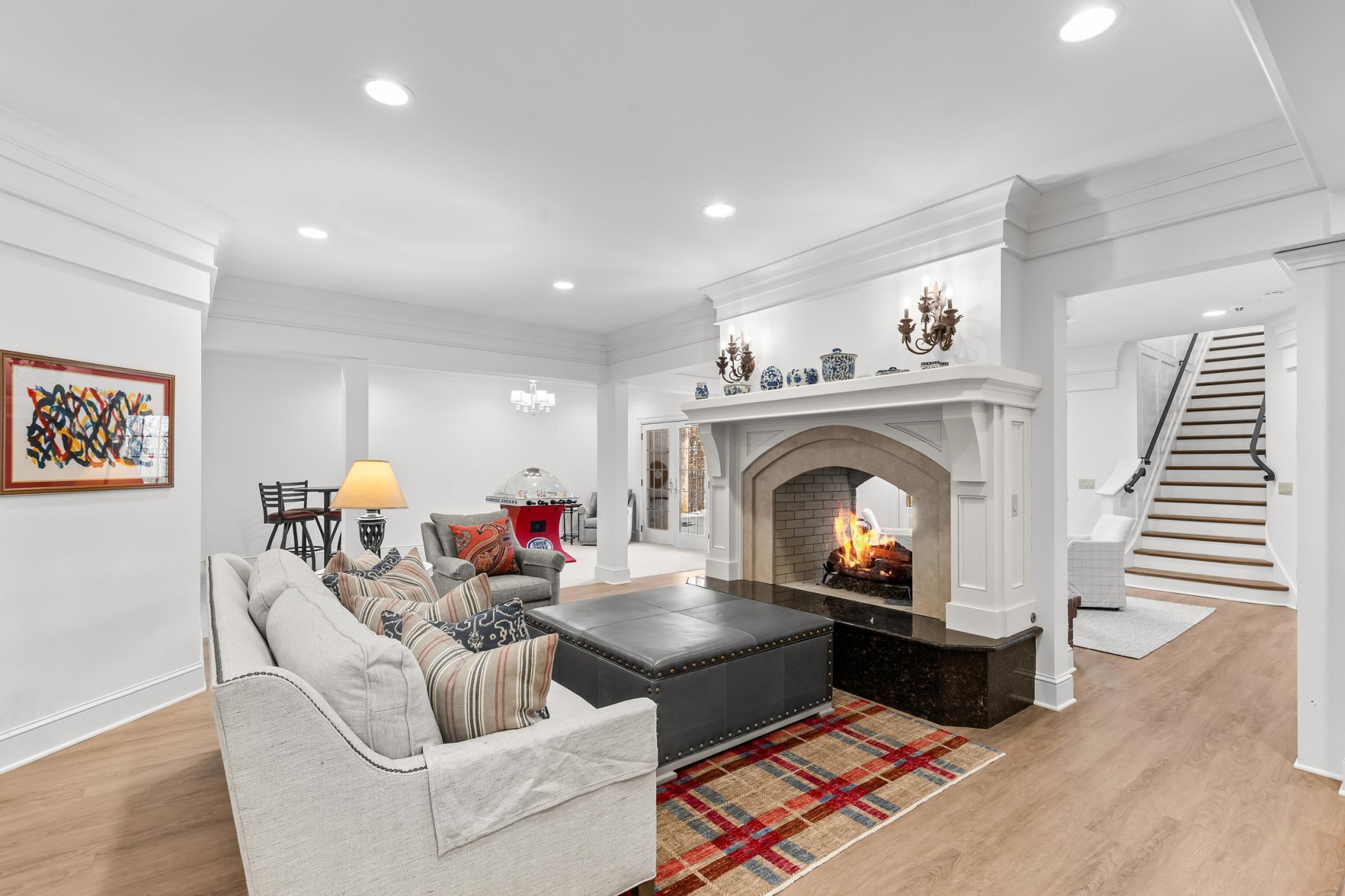 325 Highcroft Lane Wayzata, MN 55391 - Photo 33 of 45