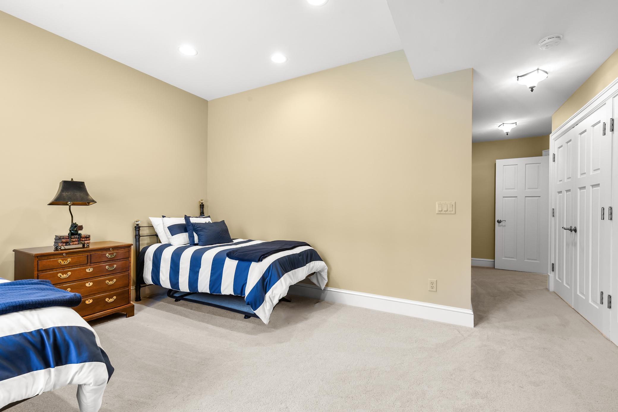 325 Highcroft Lane Wayzata, MN 55391 - Photo 37 of 45