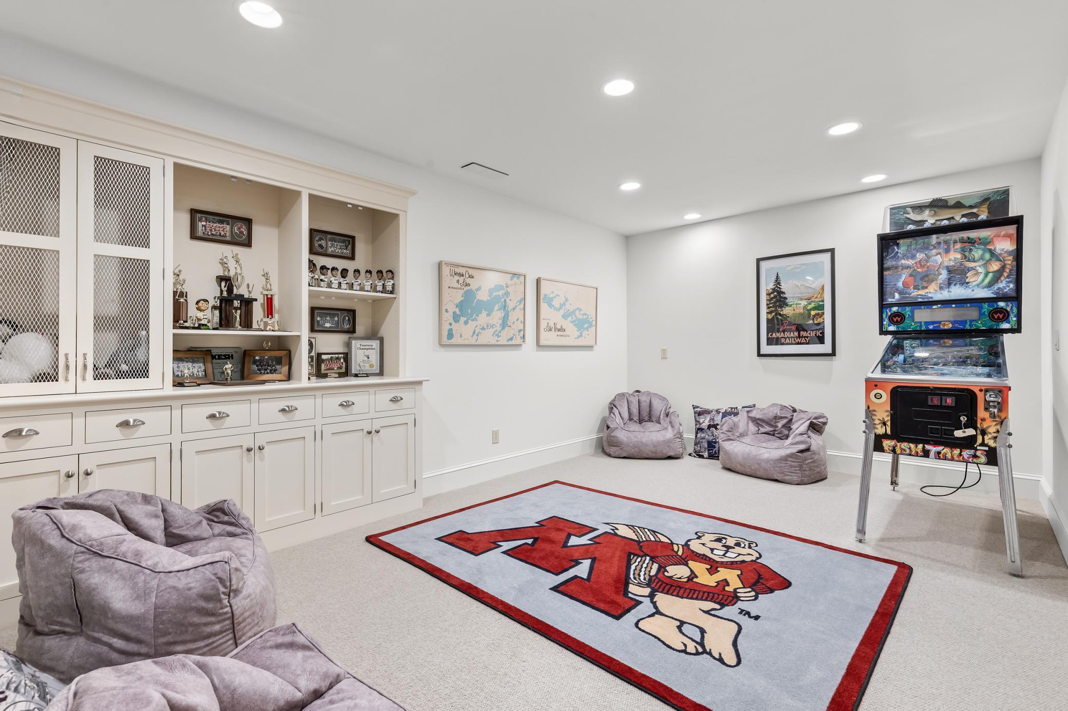 325 Highcroft Lane Wayzata, MN 55391 - Photo 40 of 45