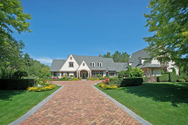$4,750,000 | 325 Highcroft Lane, Wayzata, MN 55391