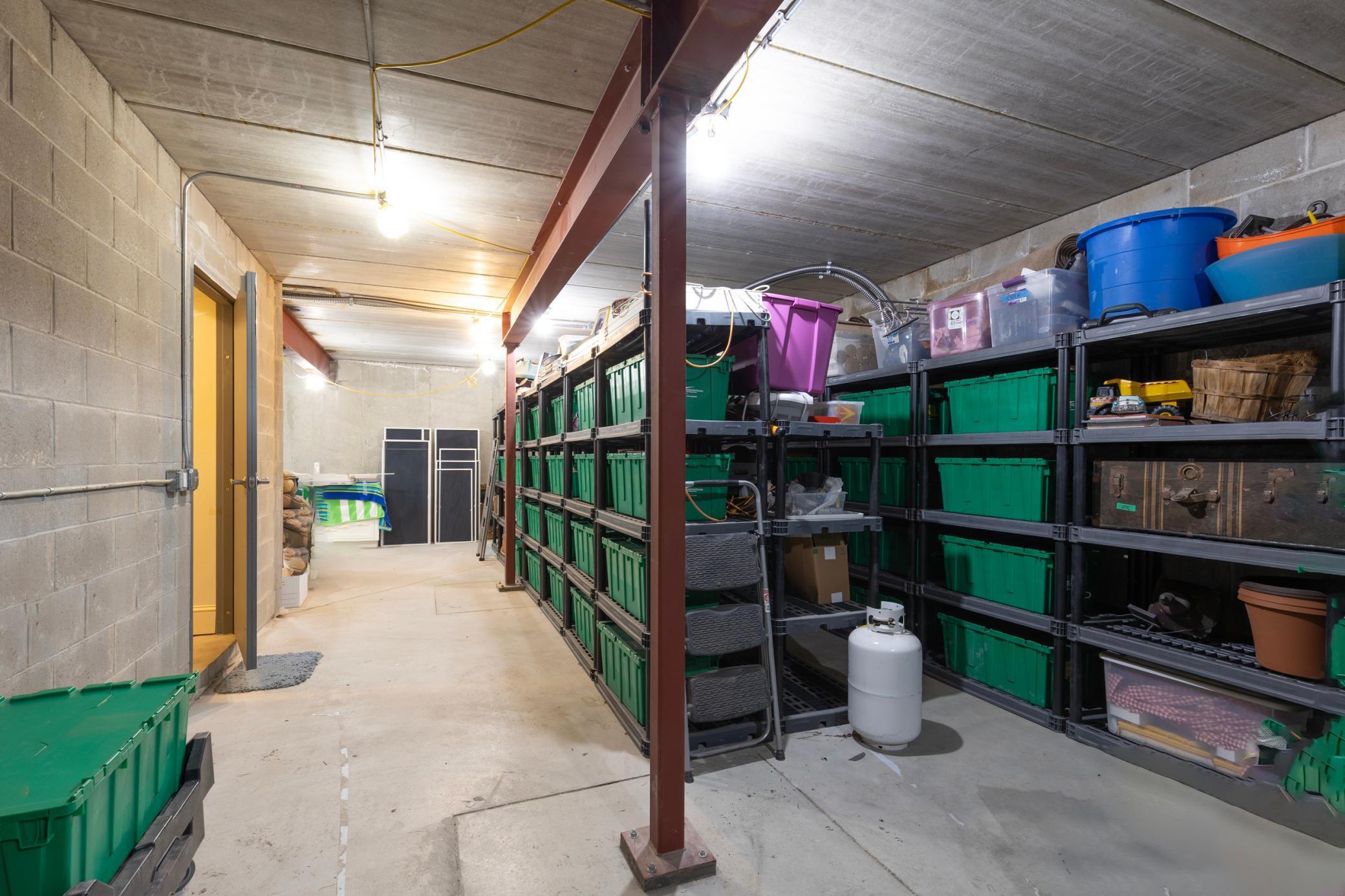 325 Highcroft Lane Wayzata, MN 55391 - Photo 41 of 45