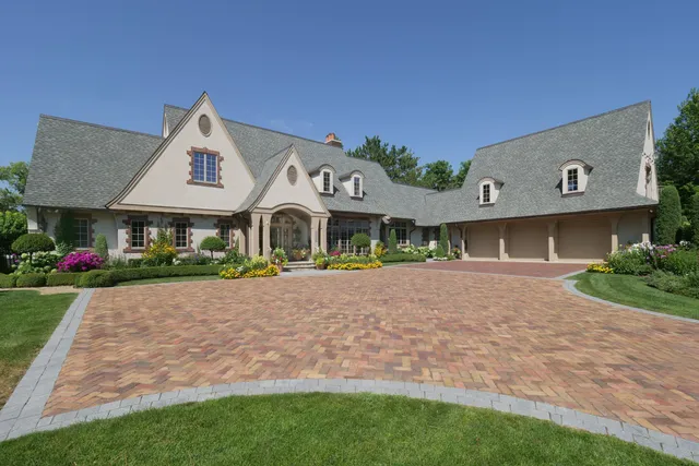 $4,750,000 | 325 Highcroft Lane, Wayzata, MN 55391