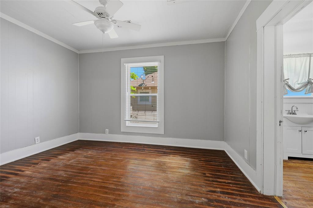 529 East Woodard Street Denison, TX 75021 - Photo 13 of 29