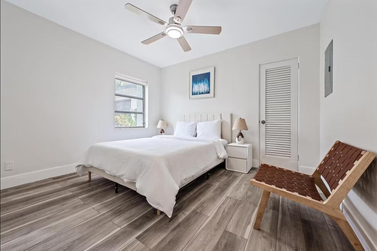 320 Inlet Way, Unit 1 Palm Beach Shores, FL 33404 - Photo 5 of 17 Second Bedroom