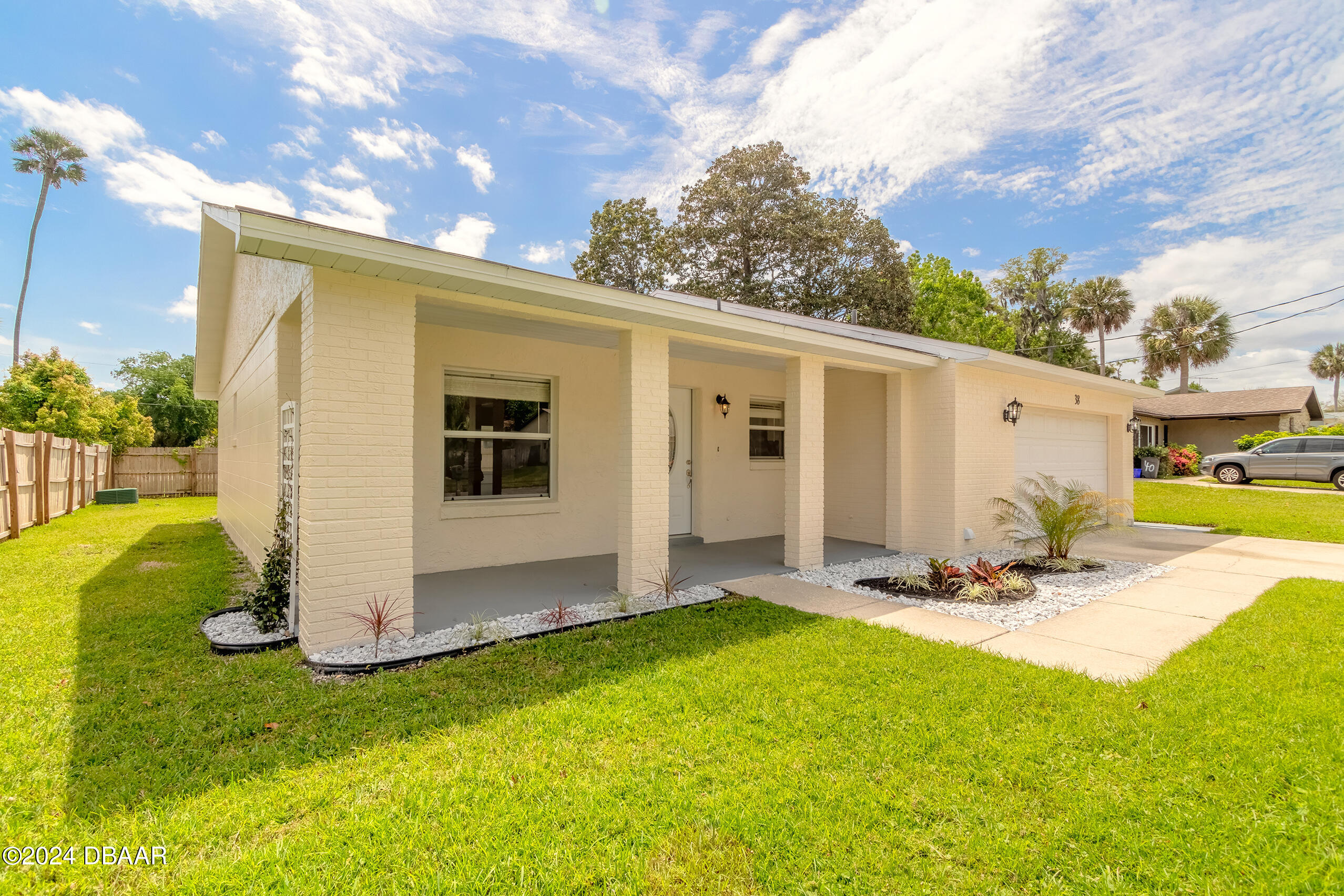 38 Laurel Oaks Circle Ormond Beach, FL 32174 - Photo 5 of 40 38-5