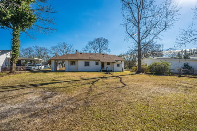 $425,000 | 1010 Holcombe Road, Hanahan, SC 29410