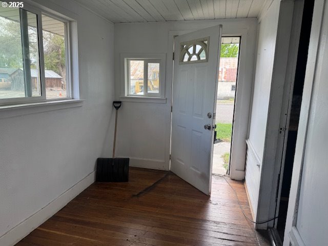 2800 10th Street Baker City, OR 97814 - Photo 15 of 23 a view of empty room with wooden floor and fan