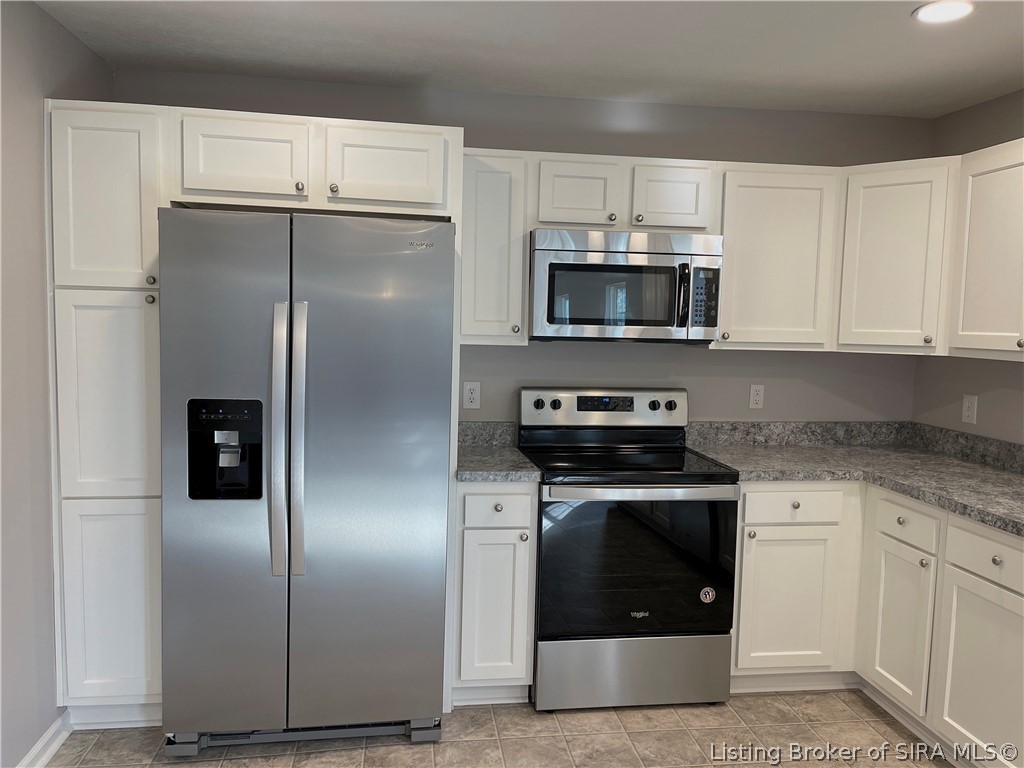 106 Riley Avenue Charlestown, IN 47111 - Photo 4 of 21 Gallery Image 4