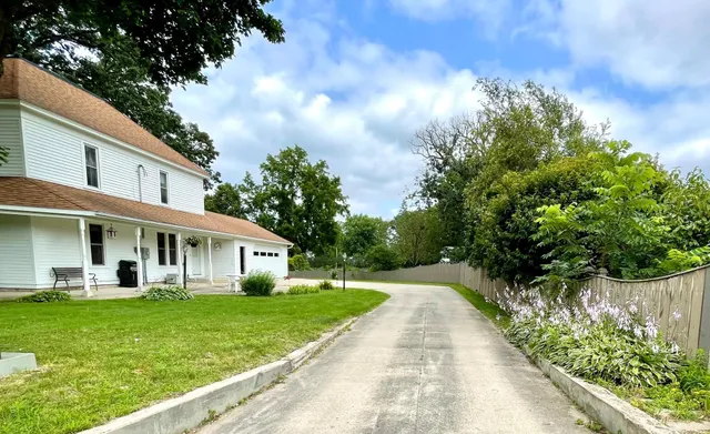 $299,000 | 303 2nd Street Northwest, Stewartville, MN 55976