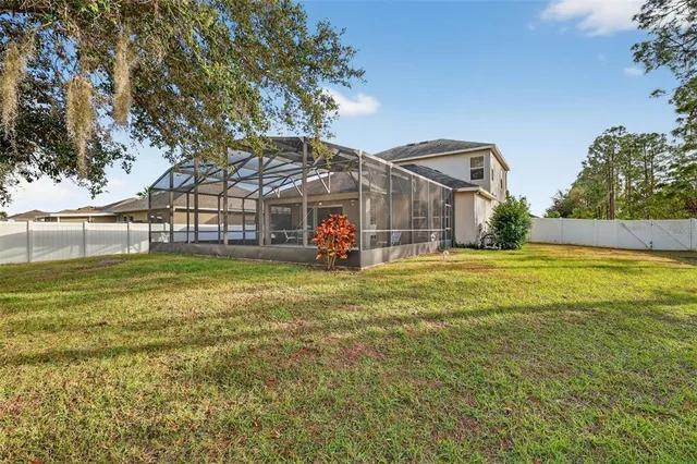 a front view of house with yard