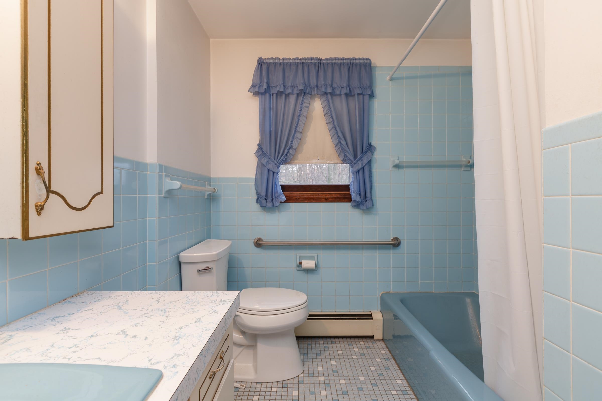 650 Weston Road Manchester, NH 03103 - Photo 11 of 40